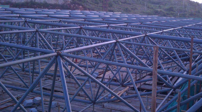 内蒙古概述网架加工中对钢材的质量的过细恳求